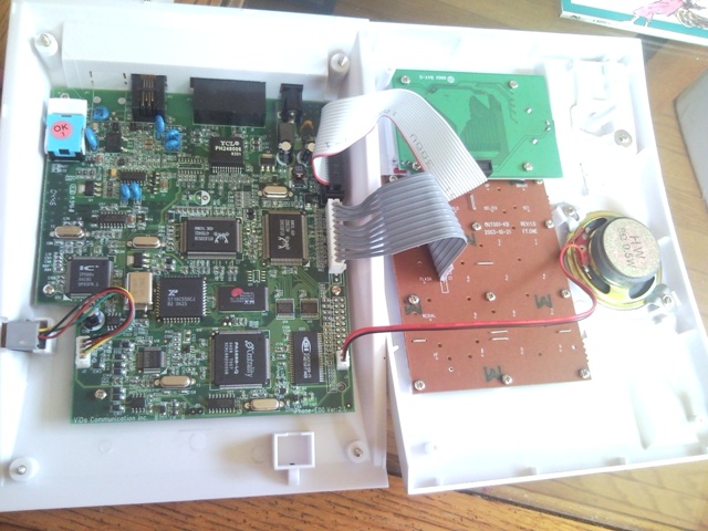 IPH E00 IP phone internal and PCB view