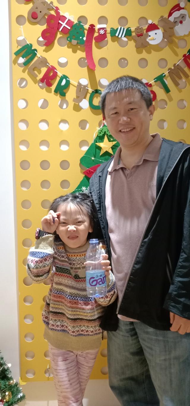 张牙舞爪 640x1363