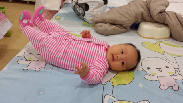 Sapphire Lin dancing.